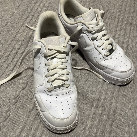 Nike us size 8.5 Air Force white - Picture 3 of 5